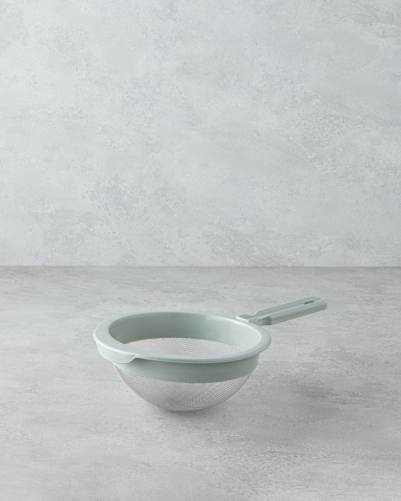 Catalina Strainer Timeless