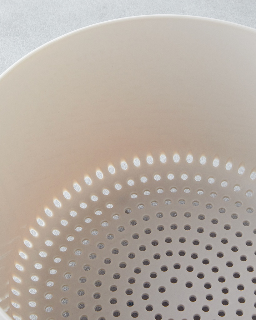 Rosalia Strainer Timeless