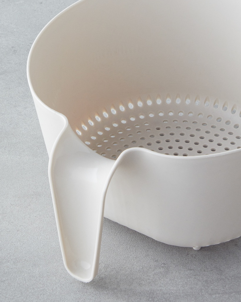 Rosalia Strainer Timeless