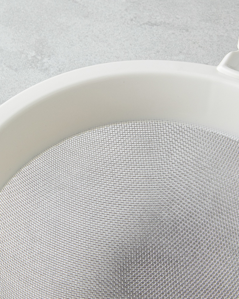 Catalina Strainer Timeless