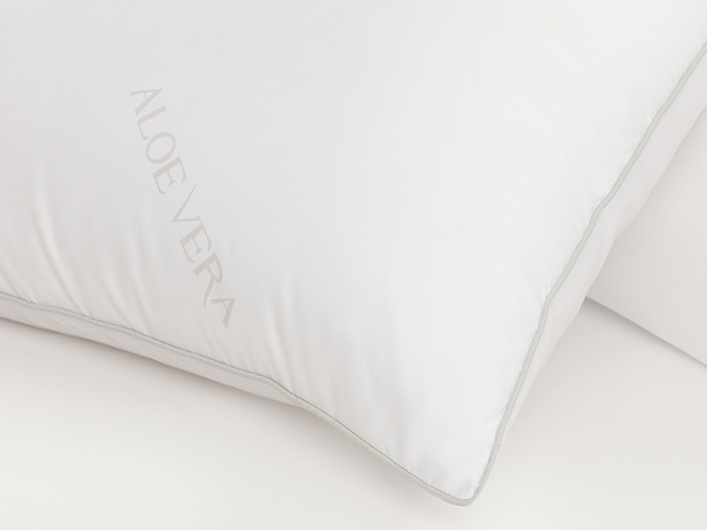 Natural Pillow Timeless