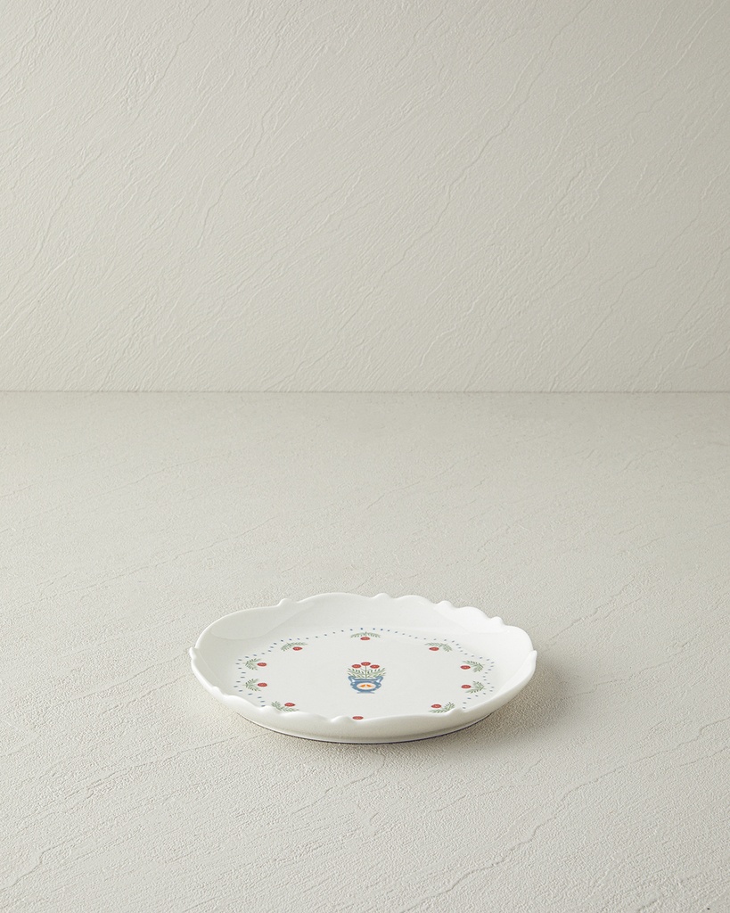 Retro Realm Cake Plate Ornate Retro