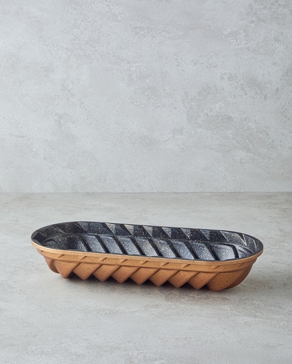 [10045689001] Patisserie Bella Cake Mold Timeless
